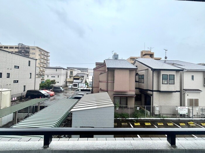 物件内観写真22　(室内からの展望)