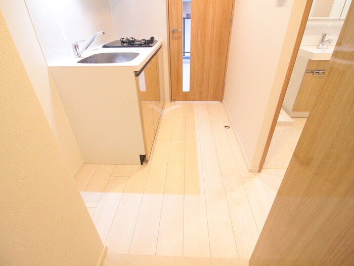 物件内観写真16　(廊下)