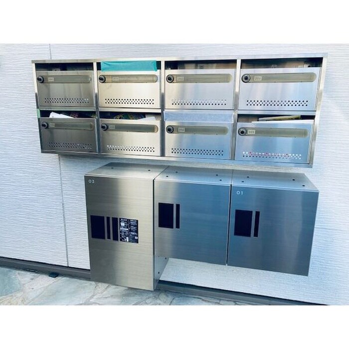 物件外観写真4　(エントランス部分)