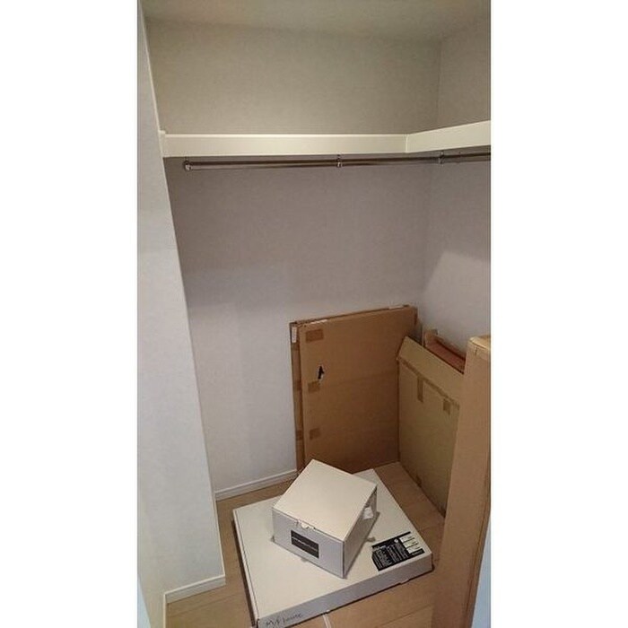 物件内観写真11　(収納)