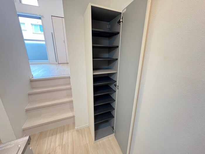 物件内観写真19　(靴箱)