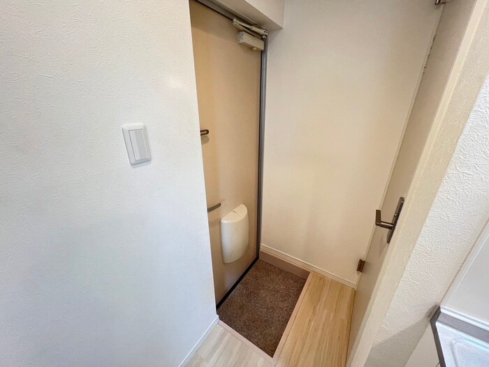 物件内観写真20　(玄関)