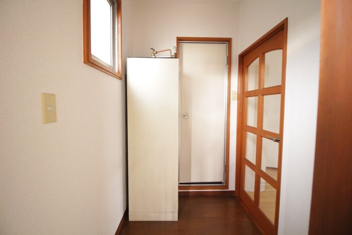 物件内観写真14　(玄関)