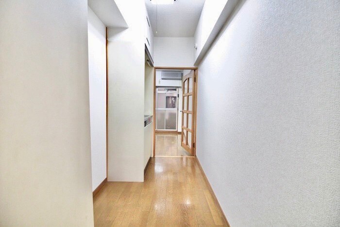 物件内観写真22　(玄関)