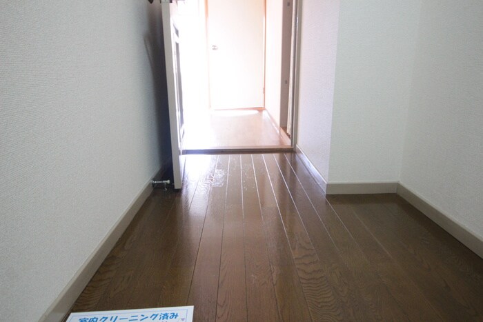 物件内観写真20　(廊下)
