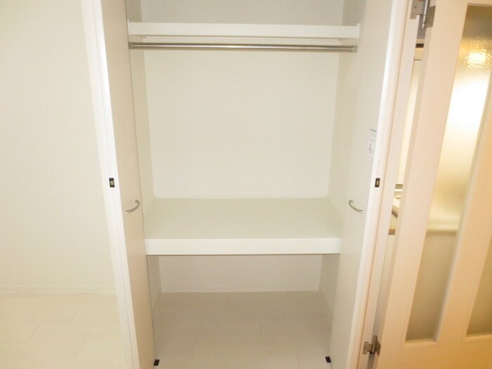 物件内観写真12　(収納)