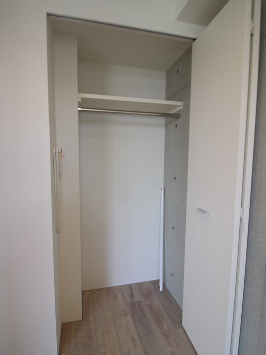 物件内観写真13　(収納)