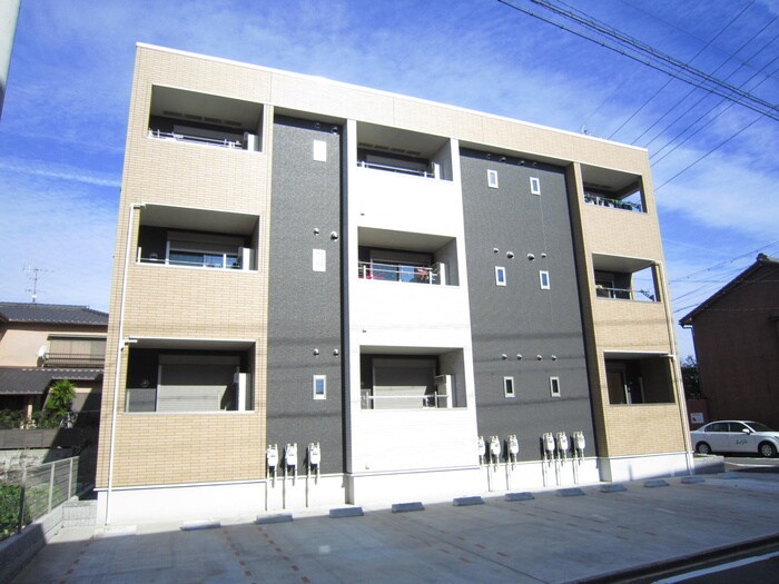 物件外観写真2　(外観写真)