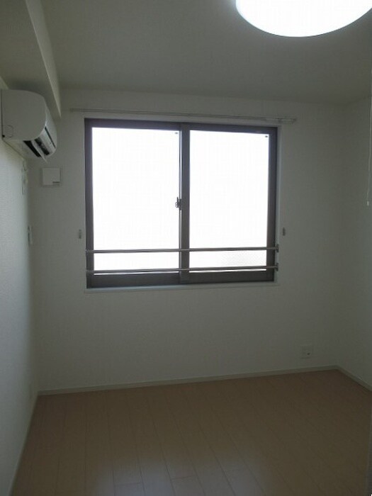 物件内観写真13　(居室)