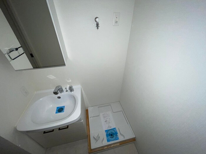 物件内観写真13　(洗濯機置場)