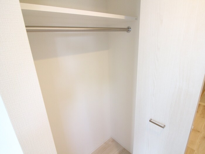物件内観写真16　(収納)
