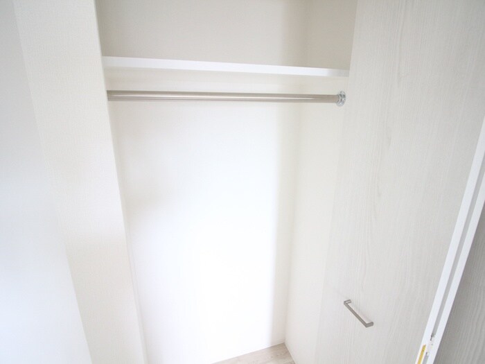 物件内観写真16　(収納)