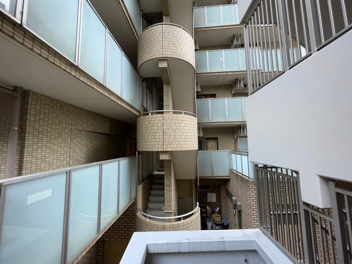 物件内観写真19　(室内からの展望)