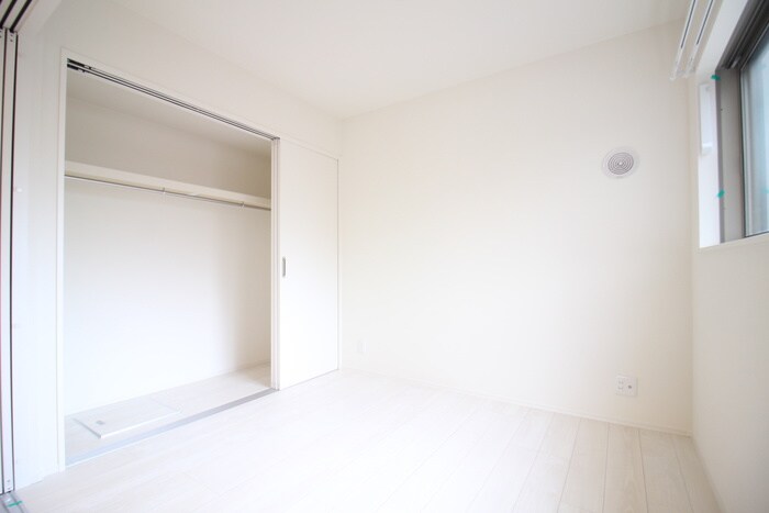 物件内観写真10　(収納)