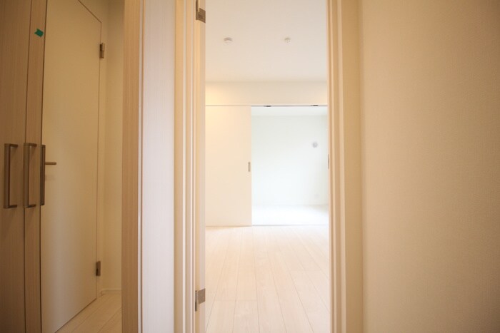 物件内観写真16　(廊下)