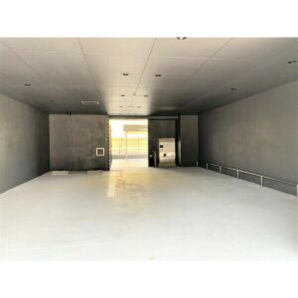 物件外観写真4　(駐車場)