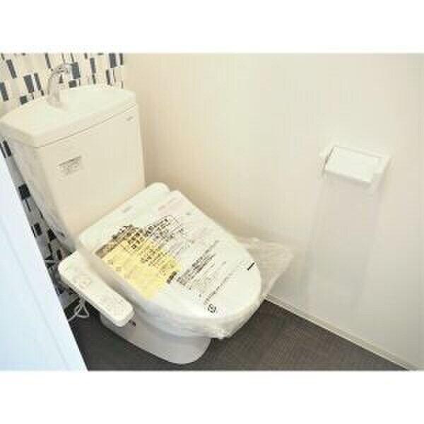 物件内観写真13　(トイレ)