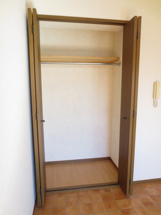 物件内観写真10　(収納)