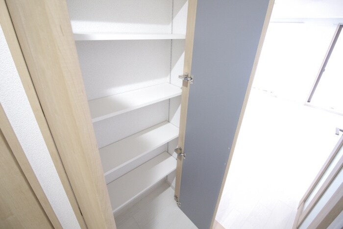 物件内観写真21　(収納)