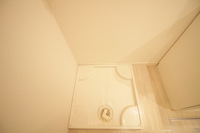 物件内観写真10　(洗濯機置場)