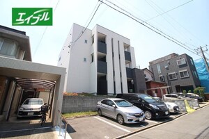 ロンドプラット外観写真