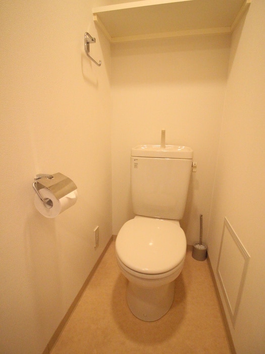 物件内観写真8　(トイレ)