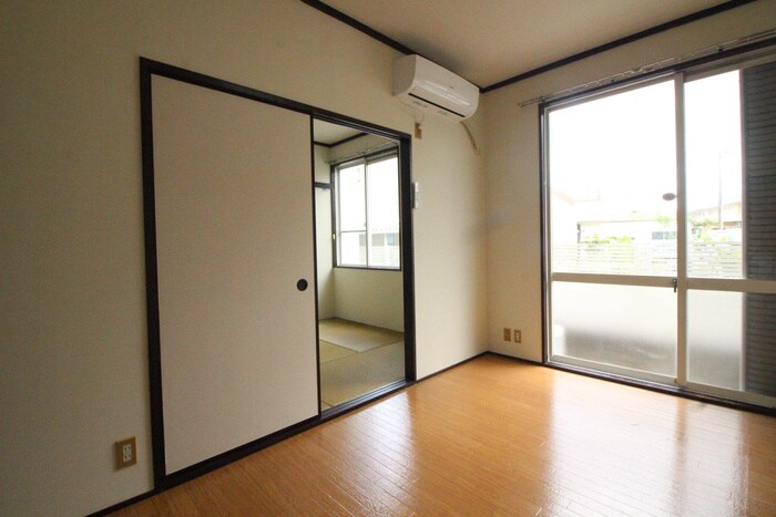 物件内観写真7　(居室)