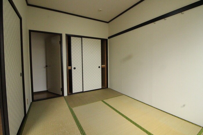 物件内観写真9　(居室)