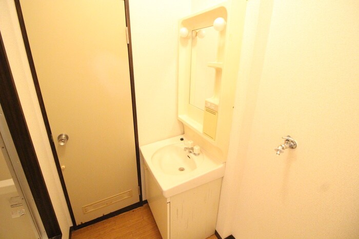 物件内観写真15　(洗面)