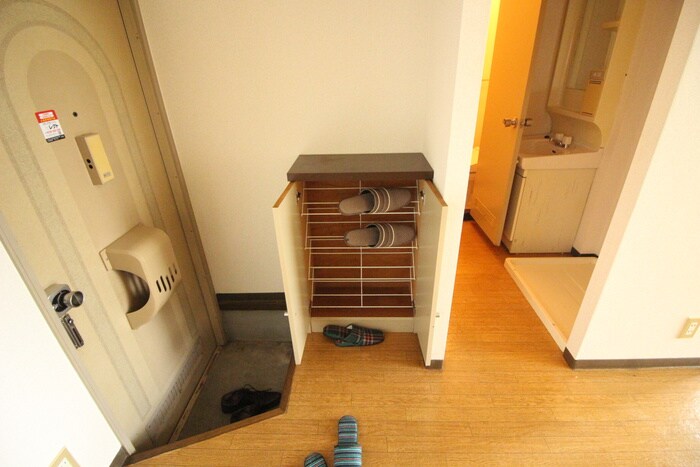 物件内観写真18　(靴箱)