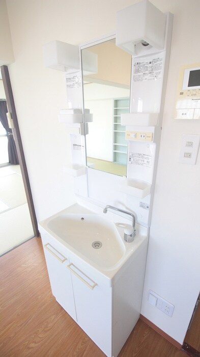 物件内観写真8　(洗面)