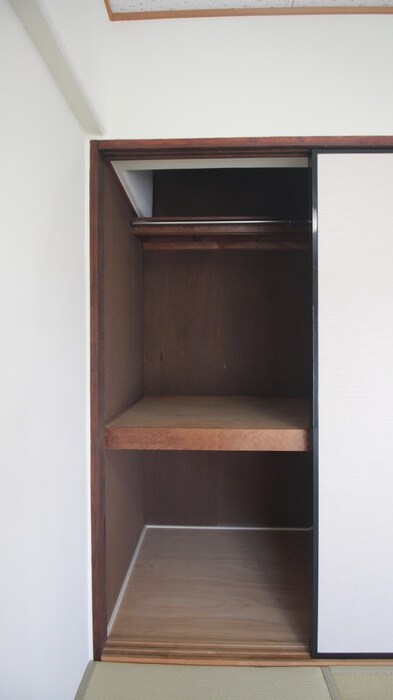 物件内観写真13　(収納)