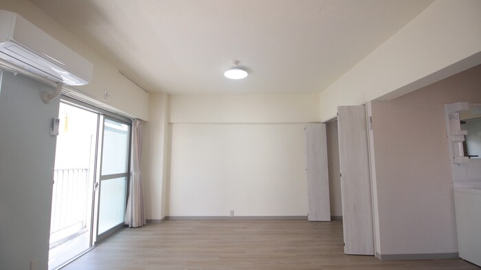 物件内観写真19　(居室)