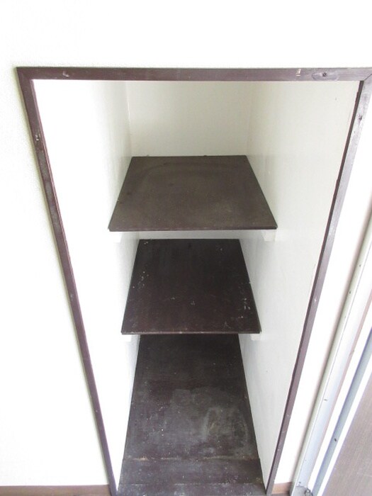 物件内観写真8　(靴箱)