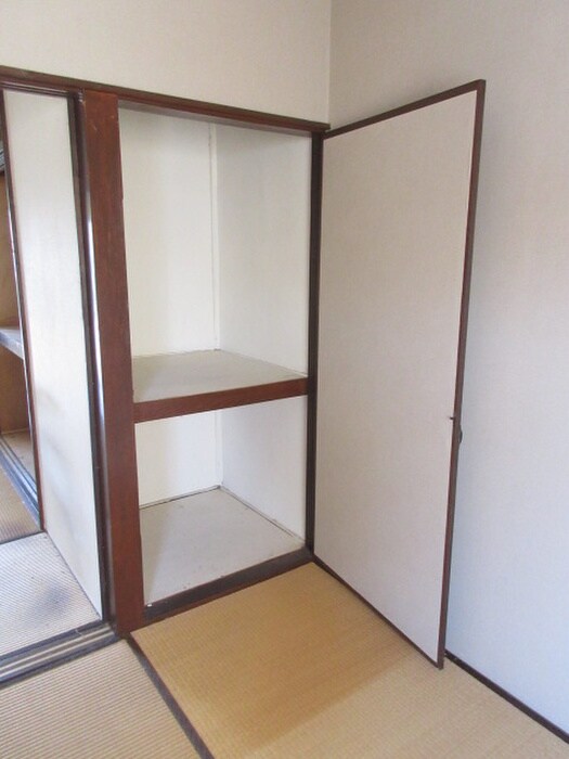 物件内観写真13　(収納)