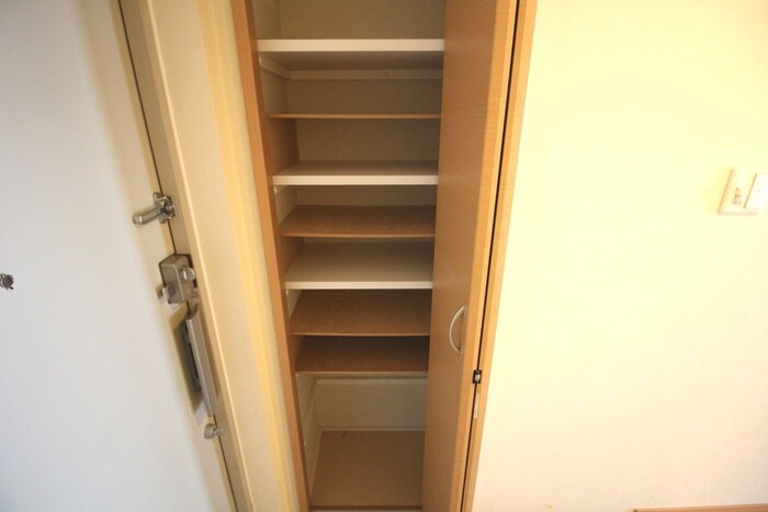 物件内観写真17　(靴箱)