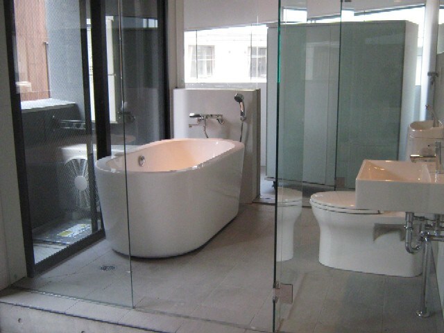 物件内観写真8　(トイレ)