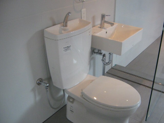 物件内観写真9　(トイレ)