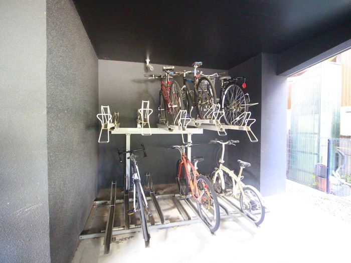 物件外観写真3　(駐輪場)