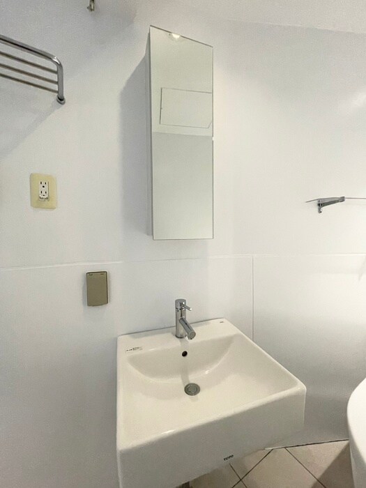 物件内観写真15　(洗濯機置場)