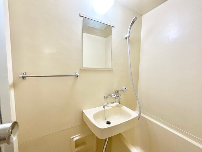 物件内観写真9　(洗面)