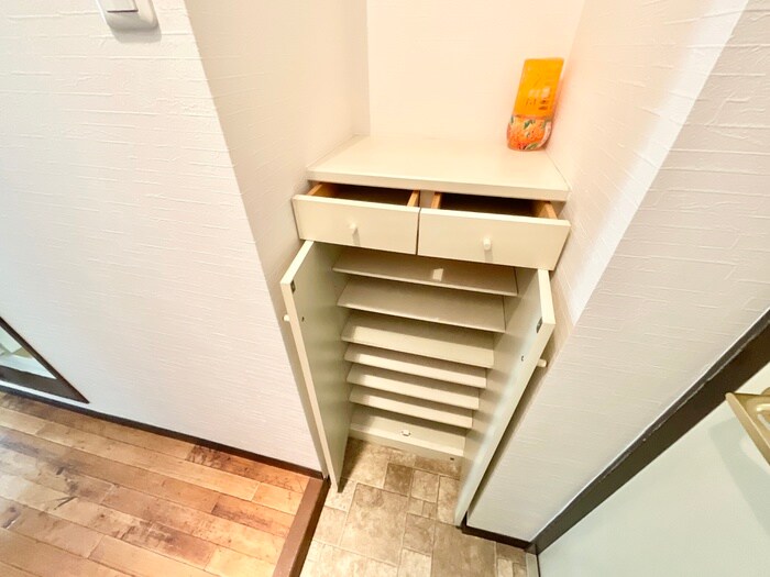 物件内観写真16　(靴箱)