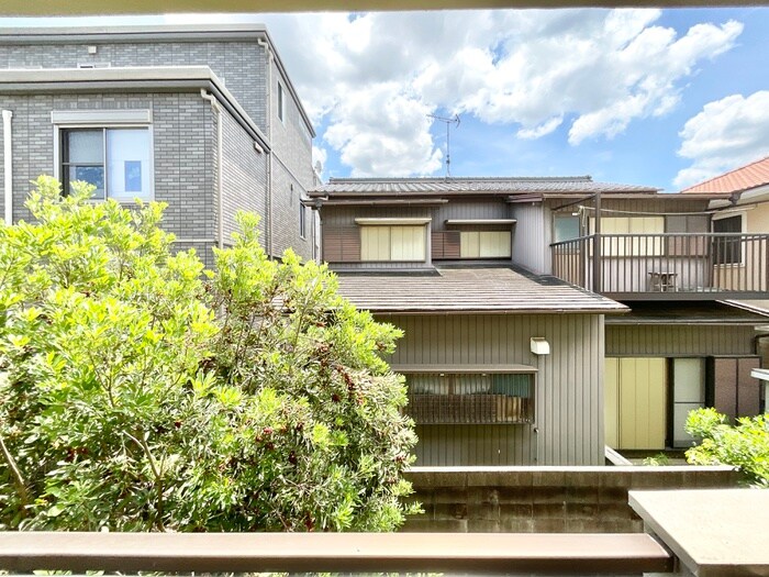 物件内観写真20　(室内からの展望)