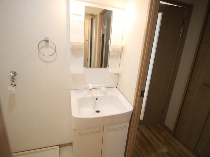 物件内観写真12　(洗面)