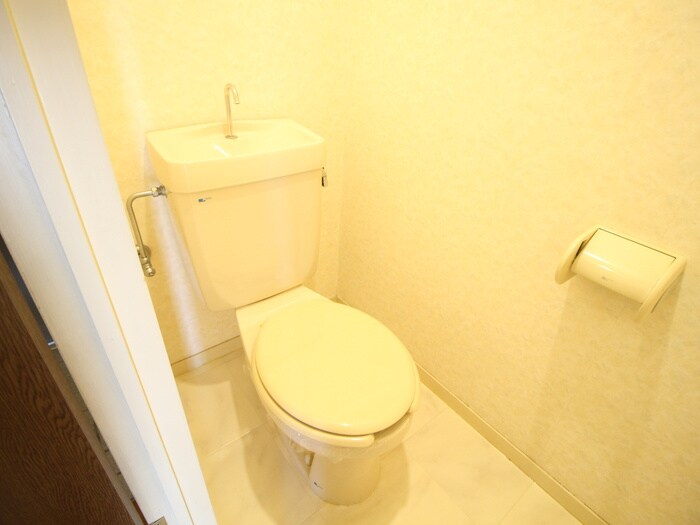 物件内観写真12　(トイレ)