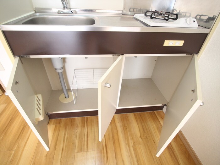 物件内観写真18　(収納)