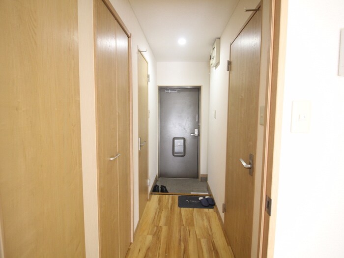 物件内観写真19　(廊下)