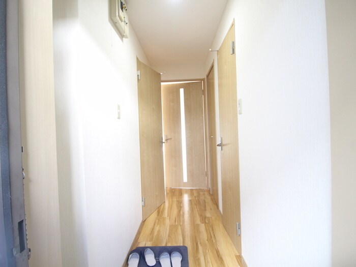 物件内観写真22　(玄関)