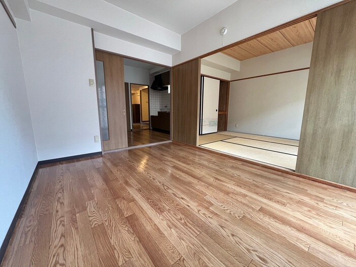 物件内観写真8　(居室)