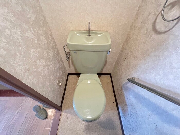 物件内観写真14　(トイレ)